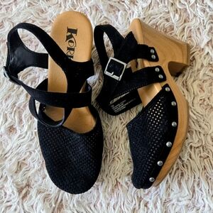 💣Kork-Ease Black Suede Clogs